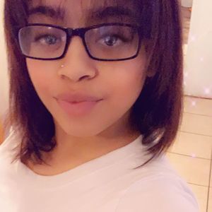 Meet your Posher, Shakera